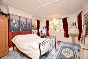 Master bedroom- click for photo gallery